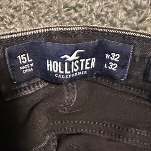 Ladies - Hollister - Black Wash Jeans - Size 15L - 32/32- Low Rise Super Skinny